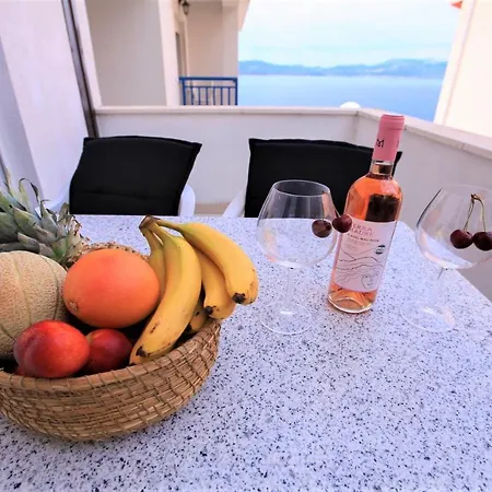 Ivan - Beachfront *